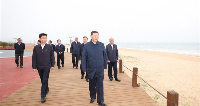 習近平：老百姓的幸福生活是干出來(lái)的