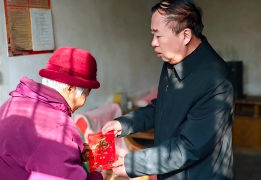范縣縣領(lǐng)導到顏村鋪鄉開(kāi)展春節走訪(fǎng)慰問(wèn)活動(dòng)